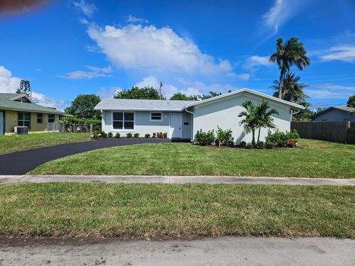 820 S Mangonia Cir, West Palm Beach, FL, 33401-3016 | Card Image