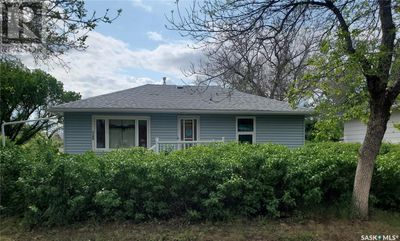 3160 Rutland Ave, House other with 2 bedrooms, 1 bathrooms and null parking in Gull Lake SK | Image 1