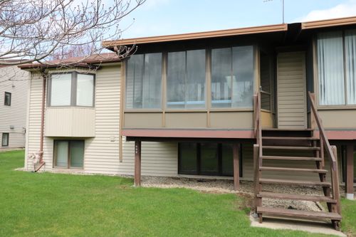 10-692 Amberwood Drive Se, Byron Township, MI, 49315 | Card Image