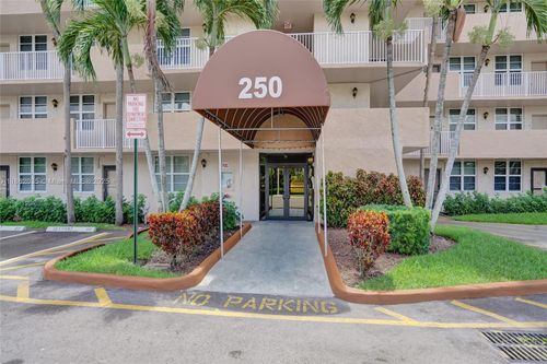 apt-206-250 Jacaranda Dr, Plantation, FL, 33324-2520 | Card Image