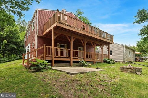 112 E Vine St, STOWE, PA, 19464-6819 | Card Image