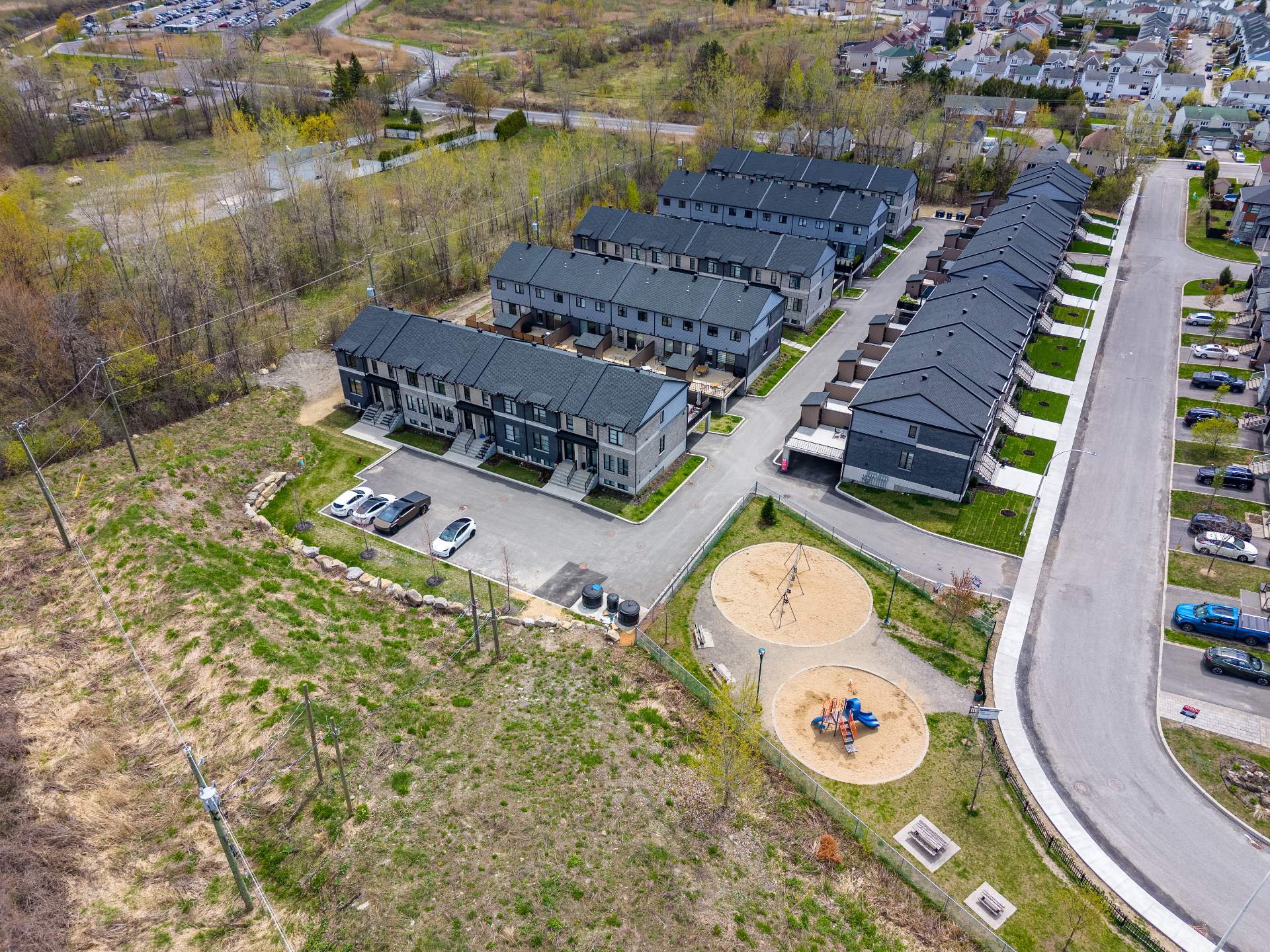 Residential in Laval (Sainte-Rose) 4