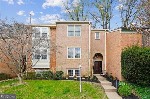 2018 Highboro Way, FALLS CHURCH, VA, 22043-1838 | Card Image