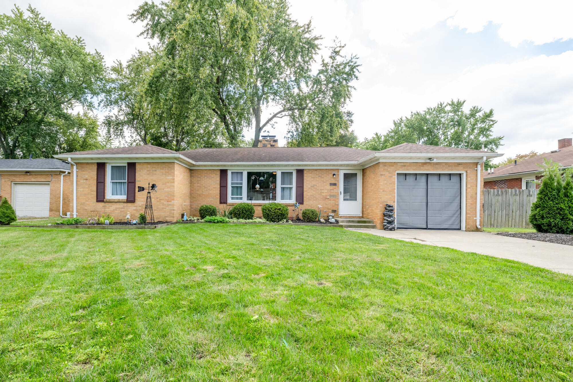 Dale Ave, Benton Harbor, MI 49022