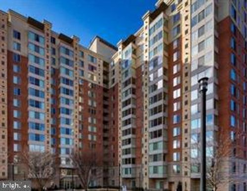 apt-915-2726 Gallows Rd, VIENNA, VA, 22180-7150 | Card Image