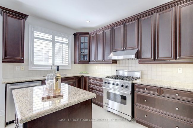 24 Rock Elm Crt, House other with 5 bedrooms, 4 bathrooms and 4 parking in Maple ON | Image 17