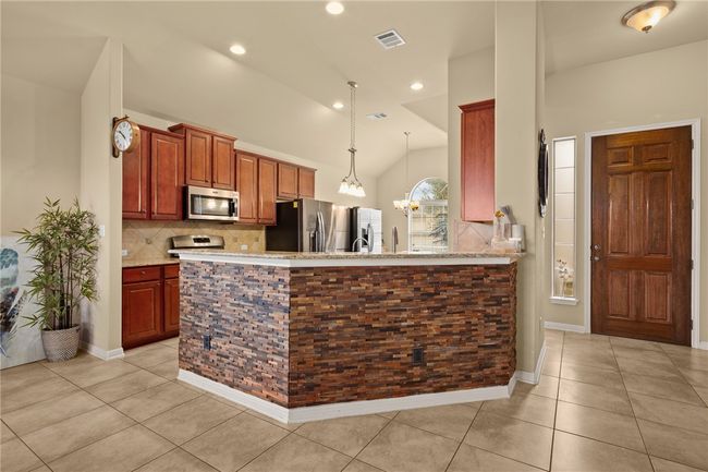 2820 Garnet Ridge Dr, House other with 3 bedrooms, 2 bathrooms and 2 parking in Leander TX | Image 12