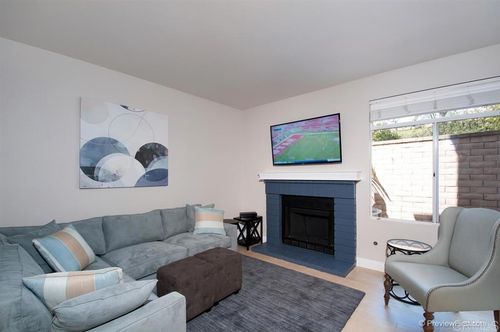 13284 Tiverton Rd, San Diego, CA, 92130-1032 | Card Image