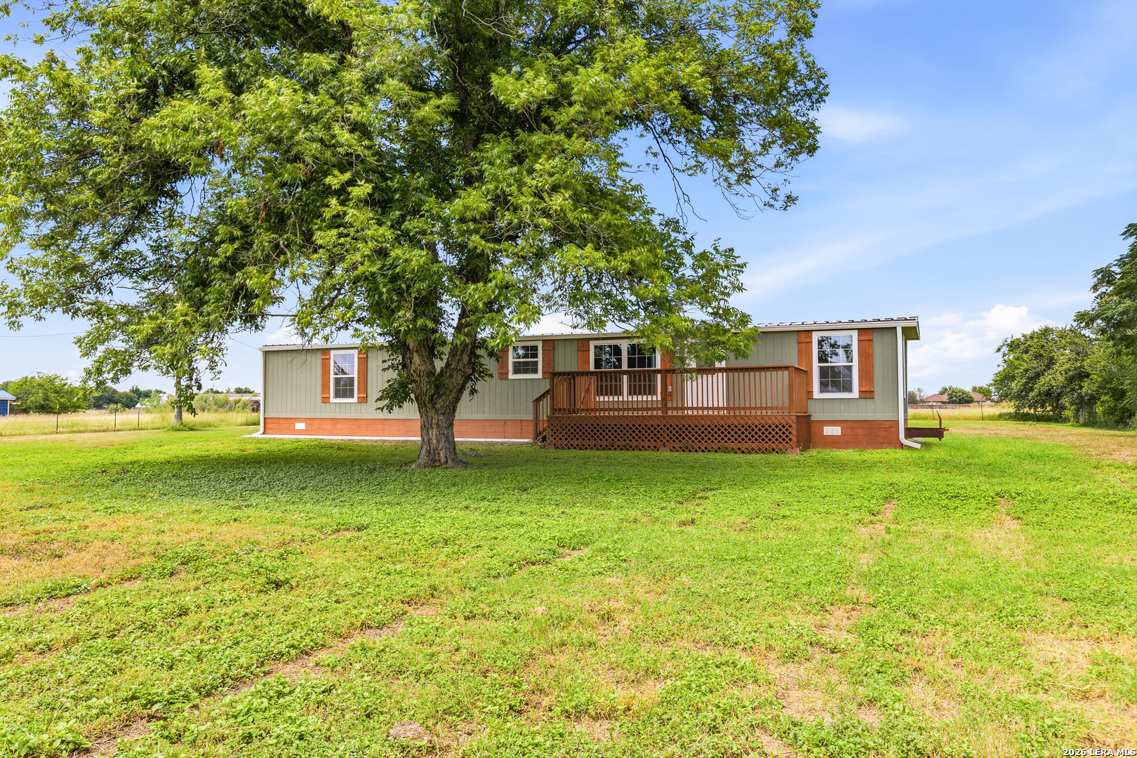 Residential Lease in Lytle 2