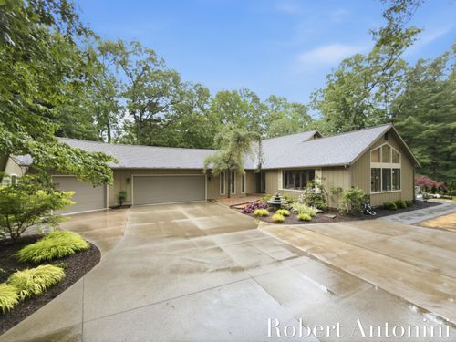 1708 Mont Rue Drive Se, Cascade Charter Township, MI, 49546 | Card Image