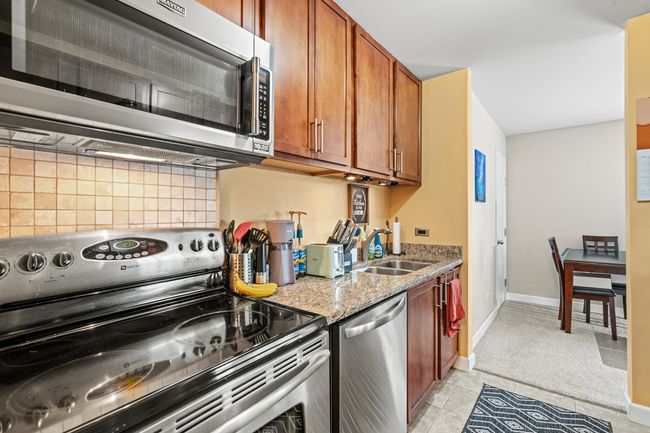 APT-131 - 3275 Kirchoff Rd, Condo with 1 bedrooms, 1 bathrooms and 2 parking in Rolling Meadows IL | Image 6