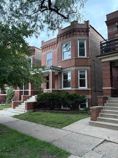 g-5028 W Pensacola Avenue, Chicago, IL, 60641 | Card Image