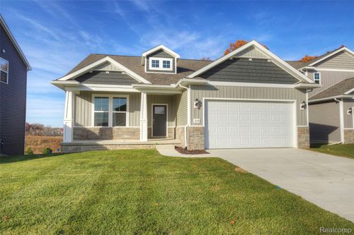 2017 Steelwood Dr, Howell, MI, 48843-6884 | Card Image