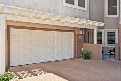 1033 - 15221 N Clubgate Drive, Condo with 2 bedrooms, 2 bathrooms and null parking in Scottsdale AZ | Image 2