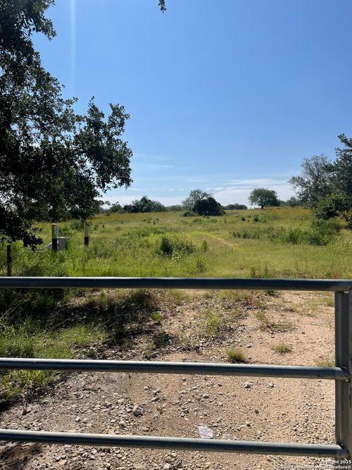 22630 Campbellton Rd, San Antonio, TX, 78264-4468 | Card Image