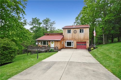 24 Blueberry Ln, Cecil, PA, 15321-1200 | Card Image