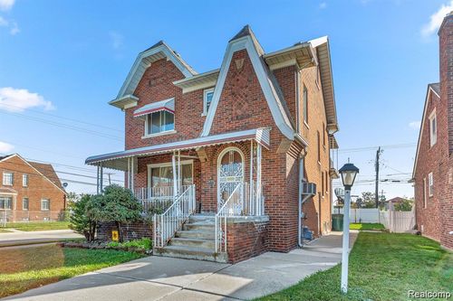 7752 Normile St, Dearborn, MI, 48126-1282 | Card Image