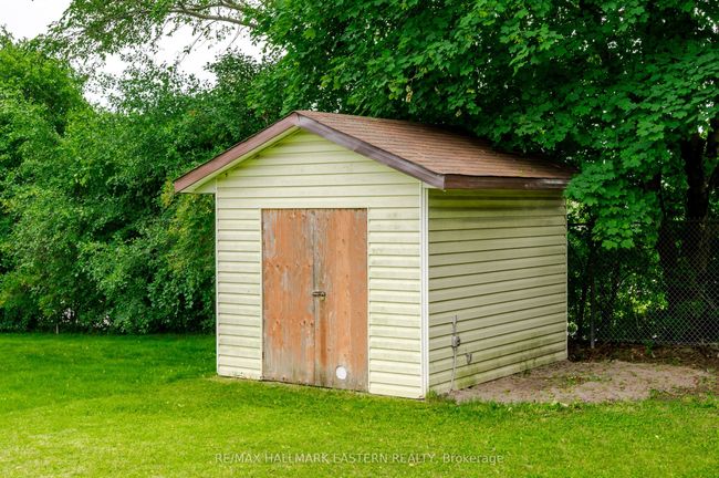 815 Stewart Dr, House other with 4 bedrooms, 2 bathrooms and 4 parking in Peterborough ON | Image 37