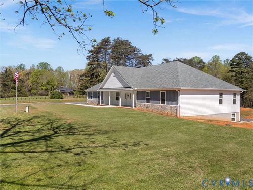 143 High School Rd, Buckingham, VA, 23921-3214 | Card Image
