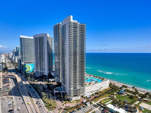 apt-2203-1850 S Ocean Dr, Hallandale Beach, FL, 33009-7682 | Card Image