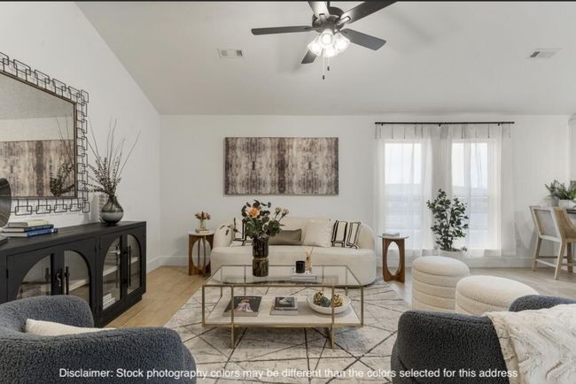 Living Area | Image 4