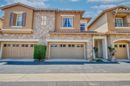 21976 Cortina, Chatsworth, CA, 91311 | Card Image