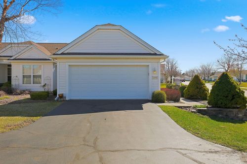 12994 Patriot Way, Huntley, IL, 60142-7850 | Card Image