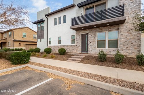 1685 S Wallrade Ln, Gilbert, AZ, 85295-0292 | Card Image