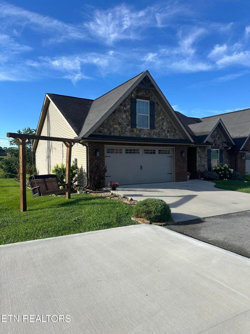 124 Cornerstone Ln, Harrogate, TN, 37752-1401 | Card Image