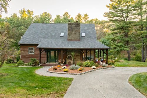 77 Merwin Lake Rd, Kinderhook, NY, 12106-4002 | Card Image