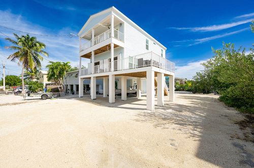 243 Indies Road, Ramrod Key, FL, 33042 | Card Image