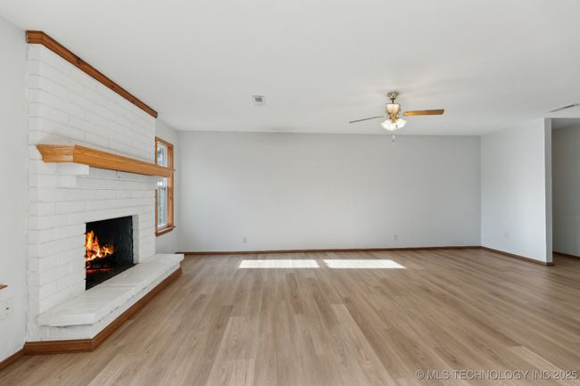 13973 S Hickory St, House other with 4 bedrooms, 2 bathrooms and null parking in Glenpool OK | Image 8