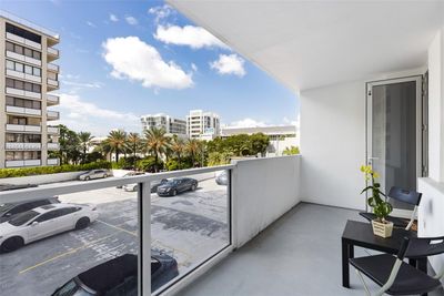 307 - 100 Lincoln Rd, Condo with 0 bedrooms, 1 bathrooms and null parking in Miami Beach FL | Image 1