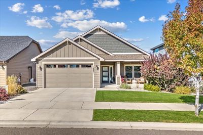 19831 E Snake River Ave, Home with 3 bedrooms, 2 bathrooms and null parking in Liberty Lake WA | Image 1