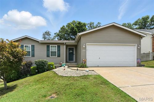 2364 Arkansas Dr, High Ridge, MO, 63049-2846 | Card Image