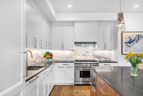 105-100 Linden St, Wellesley, MA, 02482-7901 | Card Image