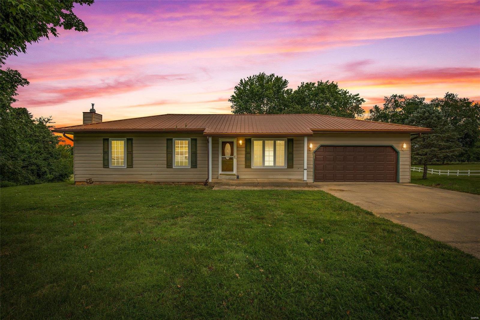 Sherwood Ct, Farmington, MO 63640