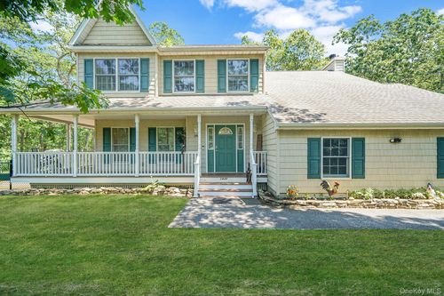 1430 Wading River Manor Rd, Wading River, NY, 11792-2132 | Card Image