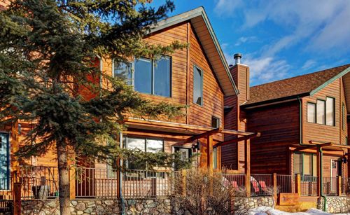 300-200 Rabbit St, Banff, AB, T1L1H1 | Card Image