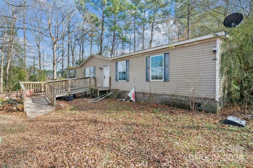 4066 General Howe Hwy, Riegelwood, NC, 28456-8145 | Card Image