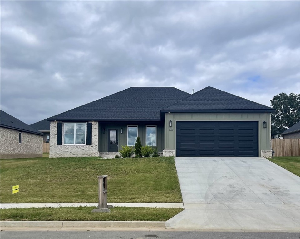 Sugar Loaf St, Prairie Grove, AR 72753
