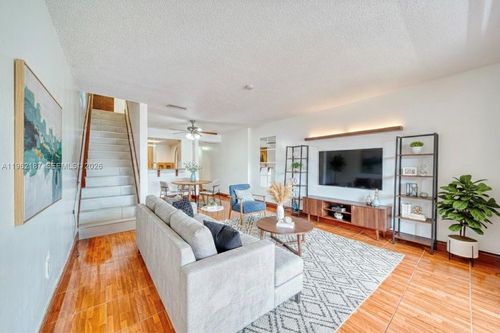 318-840 Sw 105th Ave, Miami, FL, 33174-2632 | Card Image