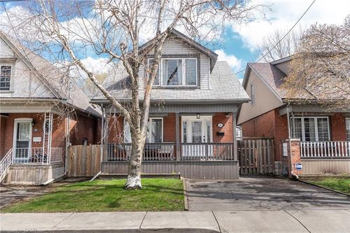 40 London St N, Hamilton, ON, L8H4B3 | Card Image