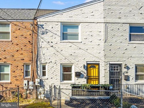 134 35th St Ne, WASHINGTON, DC, 20019-2504 | Card Image