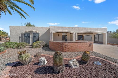 71 E Santa Chalice Dr, Green Valley, AZ, 85614-1413 | Card Image