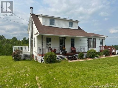 3283 Des Pionniers Ave, Balmoral, NB, E8E1C8 | Card Image
