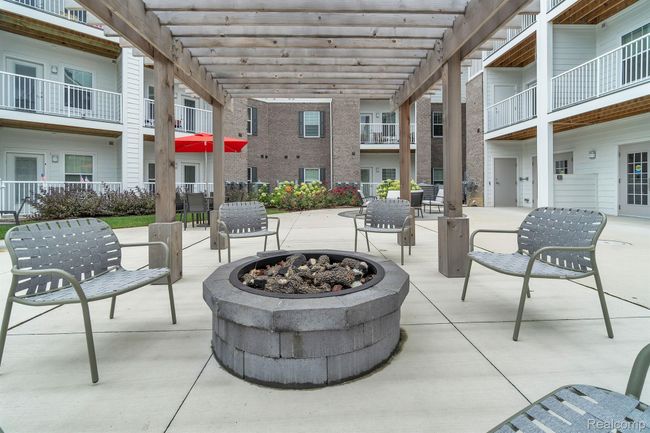 APT-201 - 1957 S Telegraph Rd, Condo with 2 bedrooms, 2 bathrooms and null parking in Bloomfield Hills MI | Image 49