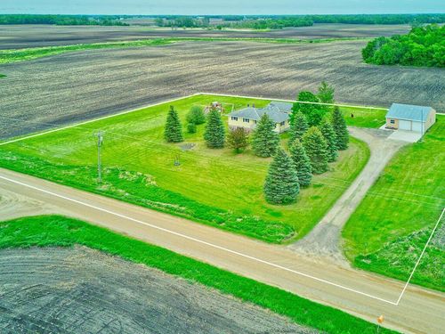 20092 Dairy Ave, Lester Prairie, MN, 55354-6409 | Card Image