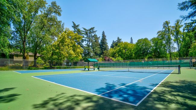 10 Adelphi Ct, Townhouse with 2 bedrooms, 3 bathrooms and null parking in Sacramento CA | Image 33