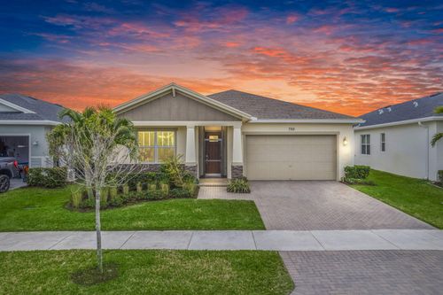 792 Se Bloomfield Rd, Port St. Lucie, FL, 34984-2311 | Card Image